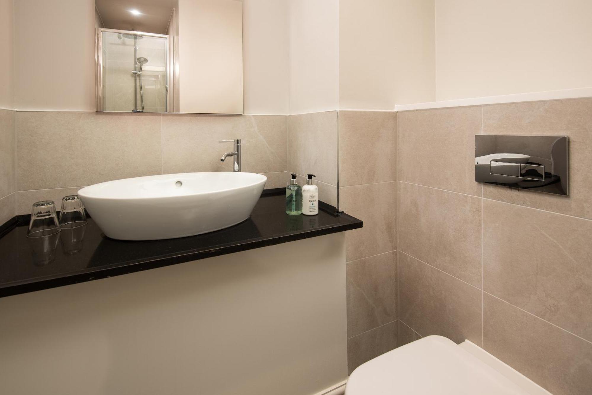 אמבלסייד Windermere Rooms At The Wateredge Inn מראה חיצוני תמונה
