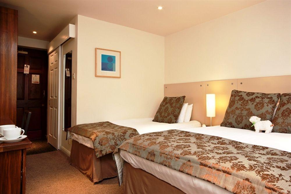 אמבלסייד Windermere Rooms At The Wateredge Inn מראה חיצוני תמונה